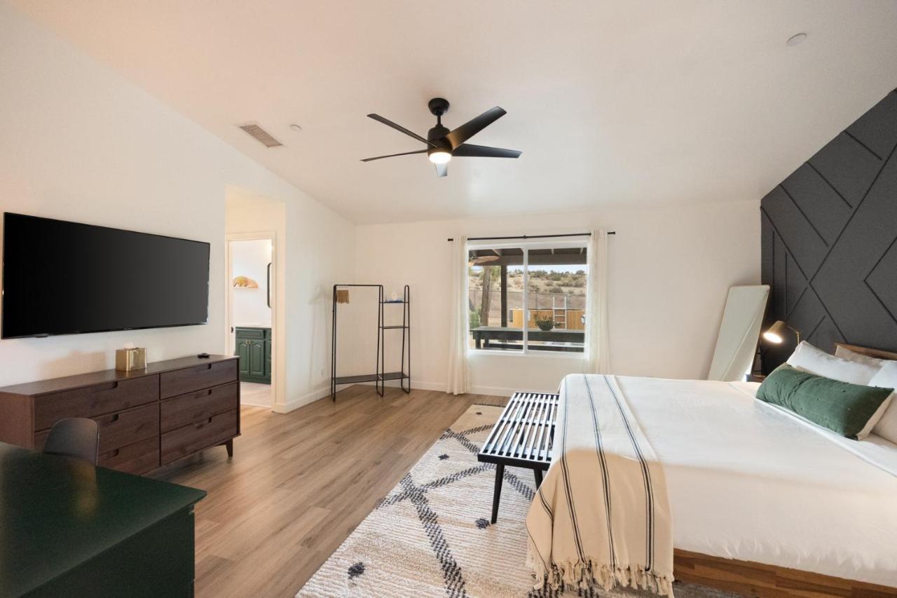 Alana House - Pool, Hot Tub, Bbq, Fire Pit And Walk To Hikes! Home Joshua Tree Exterior photo
